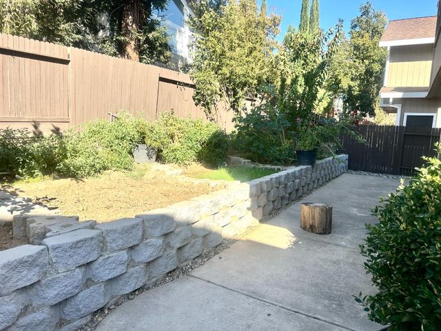 4013 Honey Rose Pl, Antelope, CA 95843