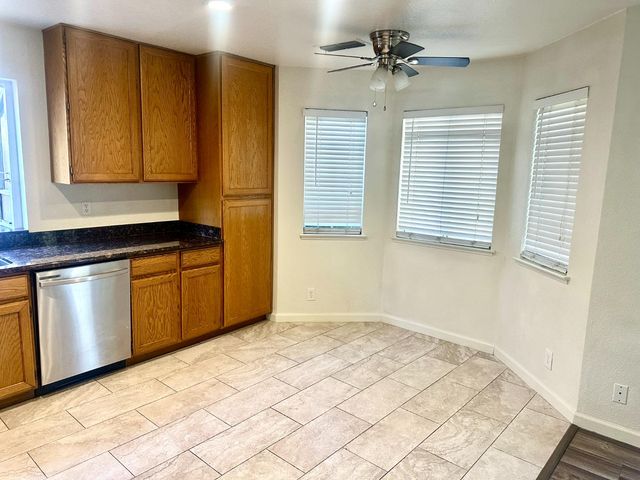 4013 Honey Rose Pl, Antelope, CA 95843