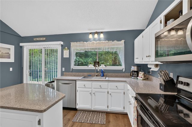 1509 Winding Way, Taylors, SC 29687