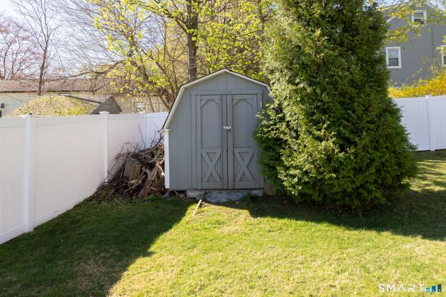 4 Rosemont Avenue, Bristol, CT 06010