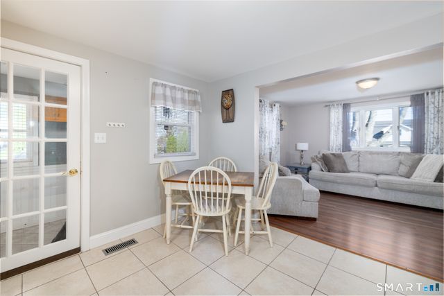 4 Rosemont Avenue, Bristol, CT 06010