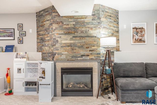 901 E Pine St Street, Brandon, SD 57005