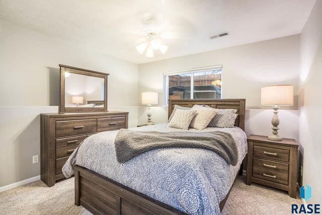 901 E Pine St Street, Brandon, SD 57005