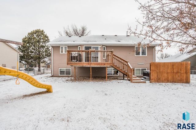 901 E Pine St Street, Brandon, SD 57005