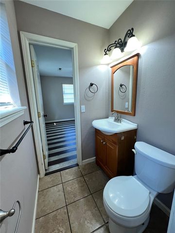 1502 White Road, Springdale, AR 72762