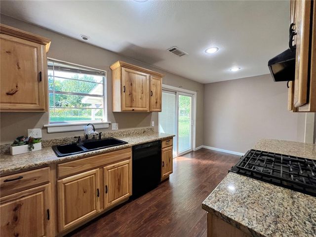 1502 White Road, Springdale, AR 72762