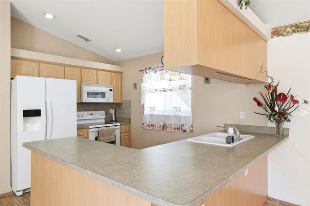 13039 KITTIWAKE ROAD, Weeki Wachee, FL 34614