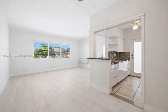 7315 Byron Ave 10, Miami Beach, FL 33141