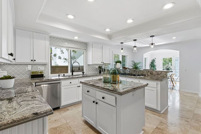 6 Mahogany Run, Laguna Hills, CA 92679