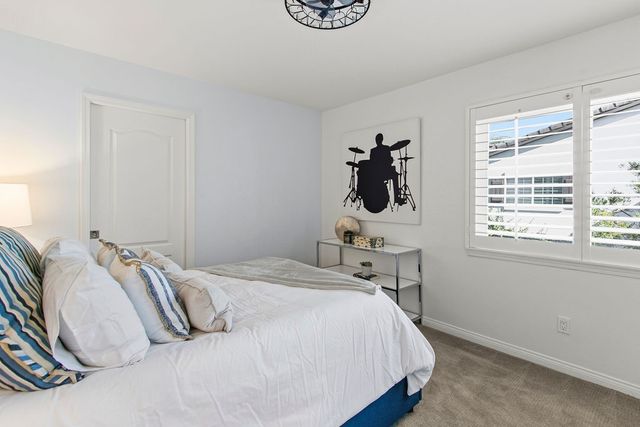 6 Mahogany Run, Laguna Hills, CA 92679