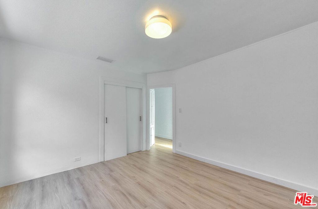 Image 22 of property listing at 1361 Keniston Avenue, Los Angeles, CA 90019