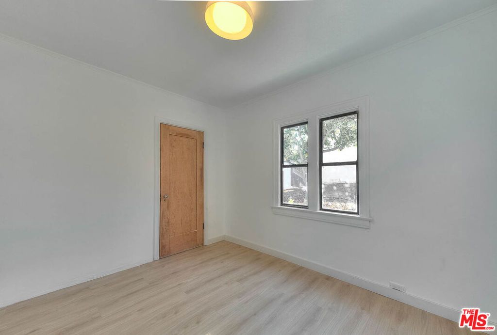 Image 25 of property listing at 1361 Keniston Avenue, Los Angeles, CA 90019