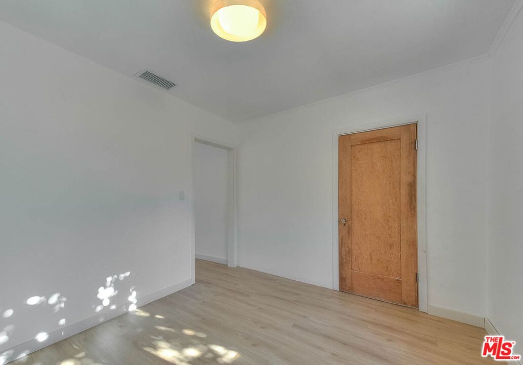 Image 26 of property listing at 1361 Keniston Avenue, Los Angeles, CA 90019