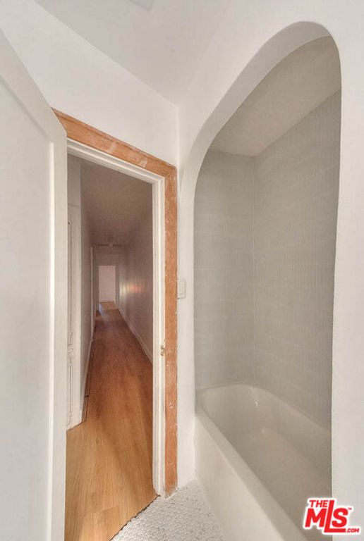 Image 33 of property listing at 1361 Keniston Avenue, Los Angeles, CA 90019