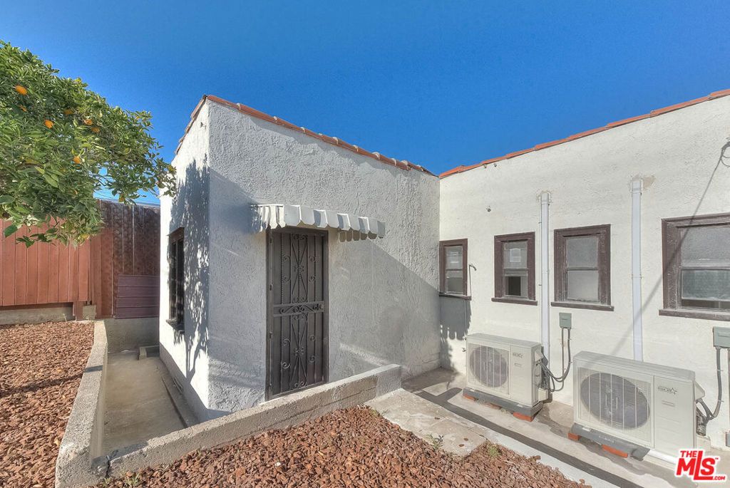 Image 42 of property listing at 1361 Keniston Avenue, Los Angeles, CA 90019