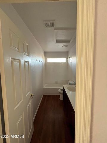 1301 E Briarwood Terrace, Phoenix, AZ 85048