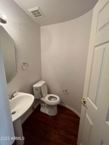 1301 E Briarwood Terrace, Phoenix, AZ 85048