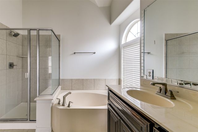 123 Quail Run Road, Red Oak, TX 75154