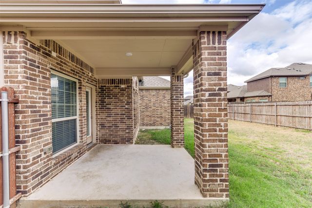 123 Quail Run Road, Red Oak, TX 75154