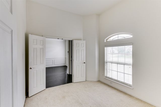 123 Quail Run Road, Red Oak, TX 75154