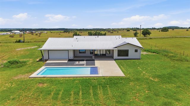374 County Road 236, Florence, TX 76527