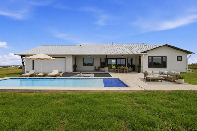 374 County Road 236, Florence, TX 76527