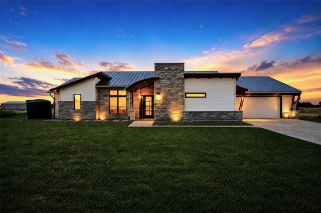 374 County Road 236, Florence, TX 76527