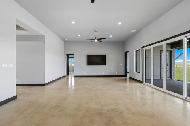 374 County Road 236, Florence, TX 76527