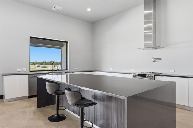 374 County Road 236, Florence, TX 76527
