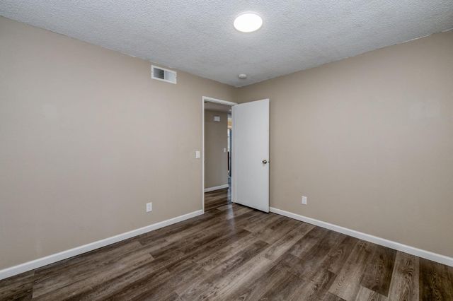 3864 N Forestiere Avenue, Fresno, CA 93722