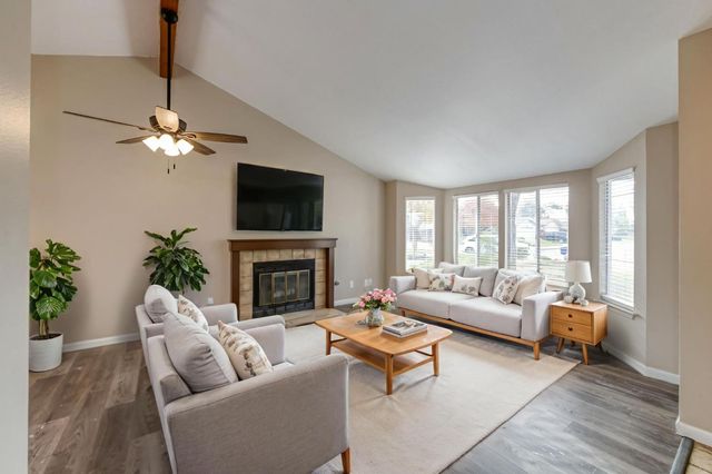 3864 N Forestiere Avenue, Fresno, CA 93722