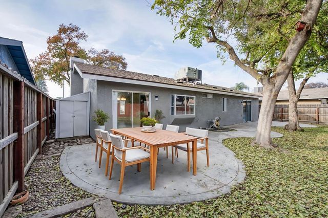 3864 N Forestiere Avenue, Fresno, CA 93722