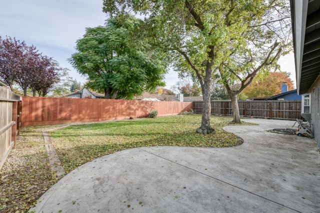 3864 N Forestiere Avenue, Fresno, CA 93722