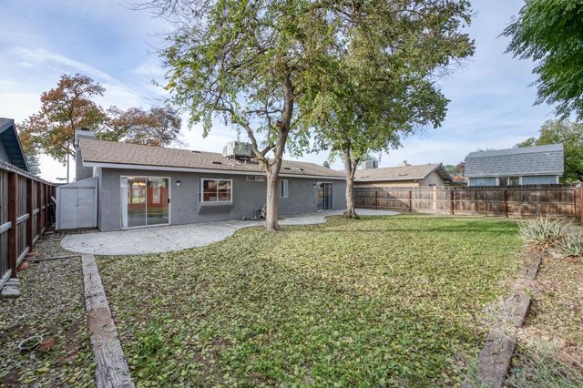 3864 N Forestiere Avenue, Fresno, CA 93722