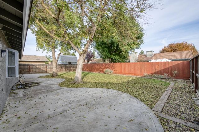 3864 N Forestiere Avenue, Fresno, CA 93722