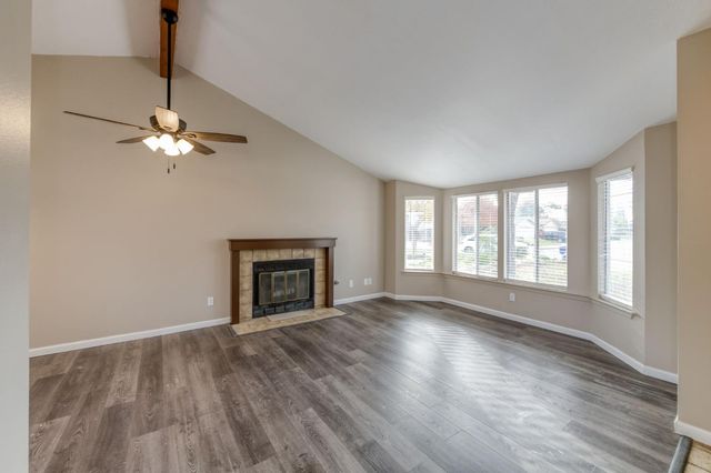 3864 N Forestiere Avenue, Fresno, CA 93722