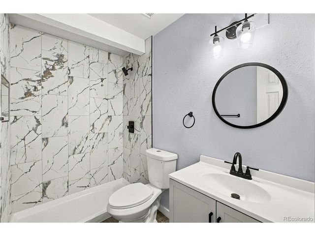 1744 S Cathay St, Aurora, CO 80017