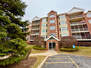 7928 Trinity Circle 2NW, Tinley Park, IL 60487