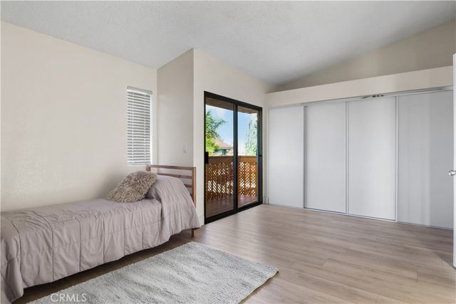 571 W Cypress Circle W, Compton, CA 90220