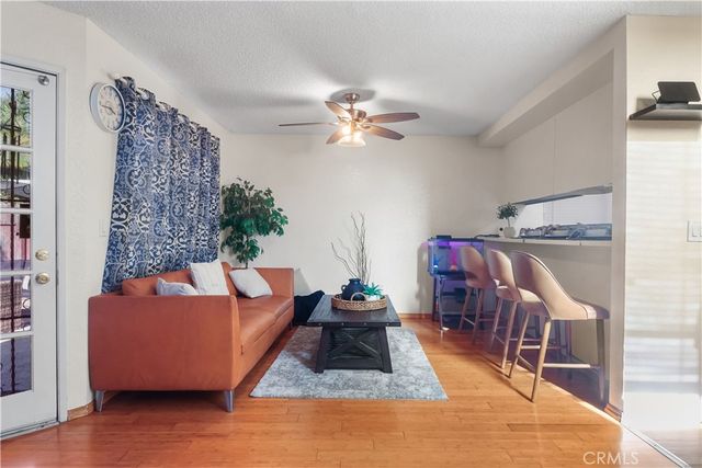571 W Cypress Circle W, Compton, CA 90220