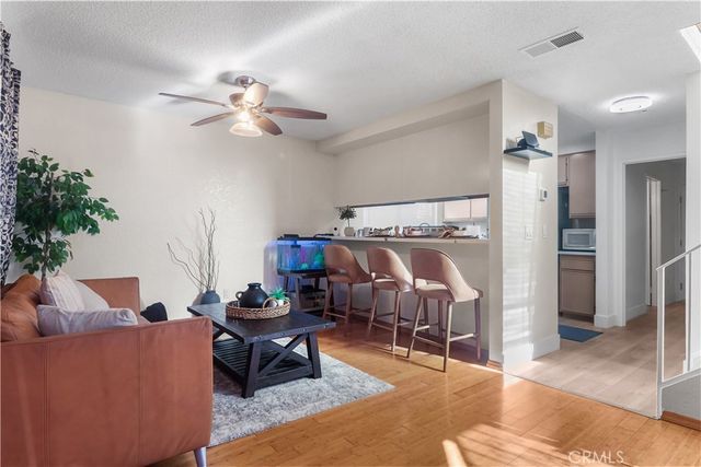 571 W Cypress Circle W, Compton, CA 90220