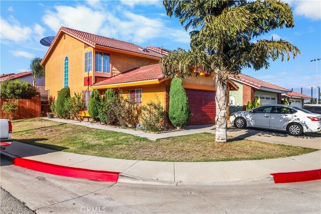 571 W Cypress Circle W, Compton, CA 90220