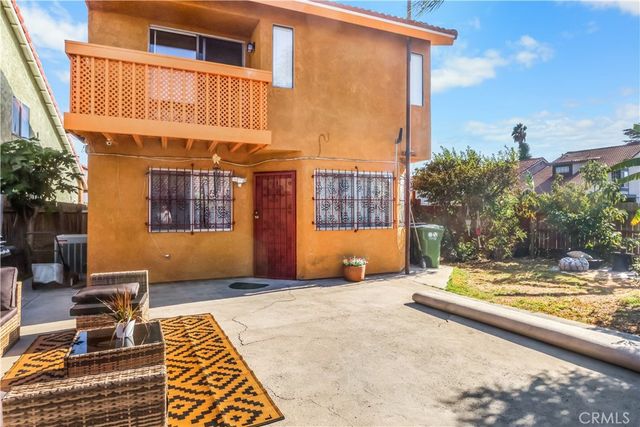571 W Cypress Circle W, Compton, CA 90220