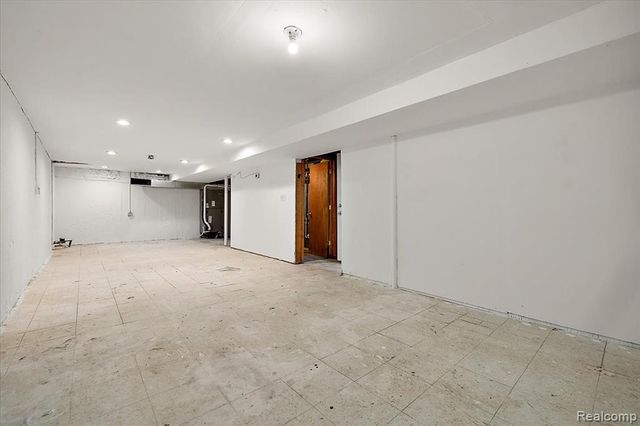 4775 Halberd Street, Commerce Twp, MI 48382