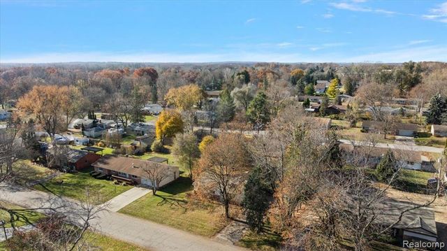 4775 Halberd Street, Commerce Twp, MI 48382