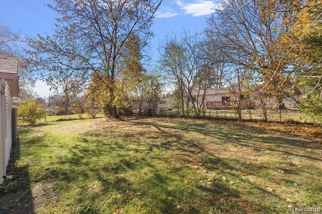 4775 Halberd Street, Commerce Twp, MI 48382