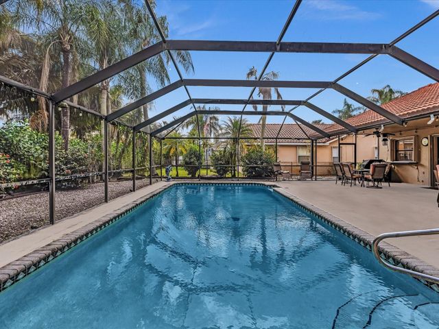 5355 N Springs Way, Coral Springs, FL 33076