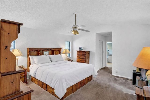 5355 N Springs Way, Coral Springs, FL 33076