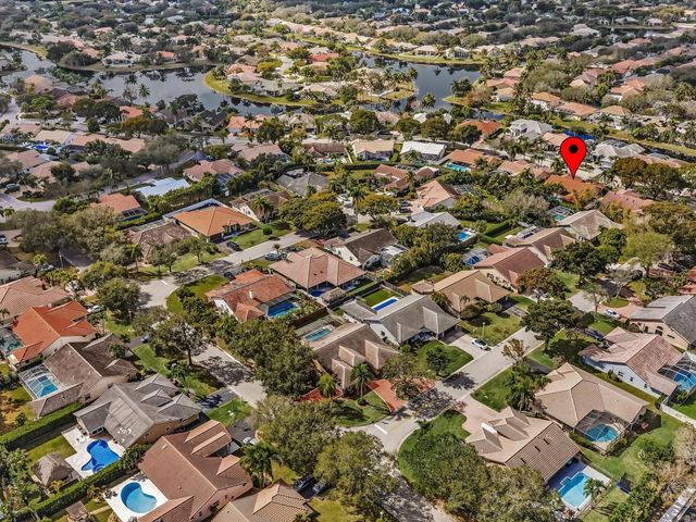 5355 N Springs Way, Coral Springs, FL 33076