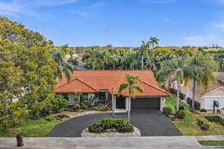 5355 N Springs Way, Coral Springs, FL 33076